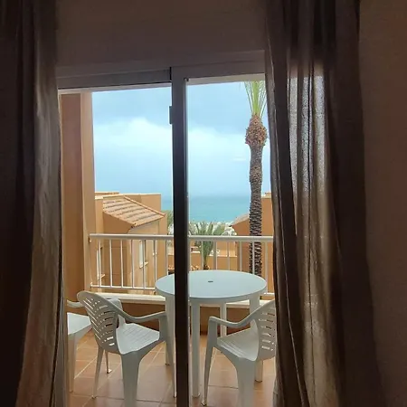 Apartment Golf & Sea Views